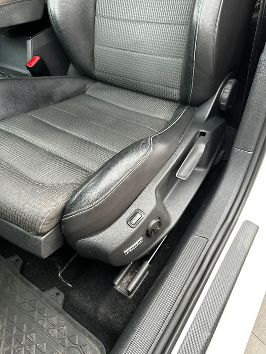 Volkswagen Golf 2013 VIN WVWZZZAUZEW119680 фото оголошення 19 з 24