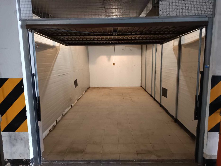 Garaż na Transportowej 11