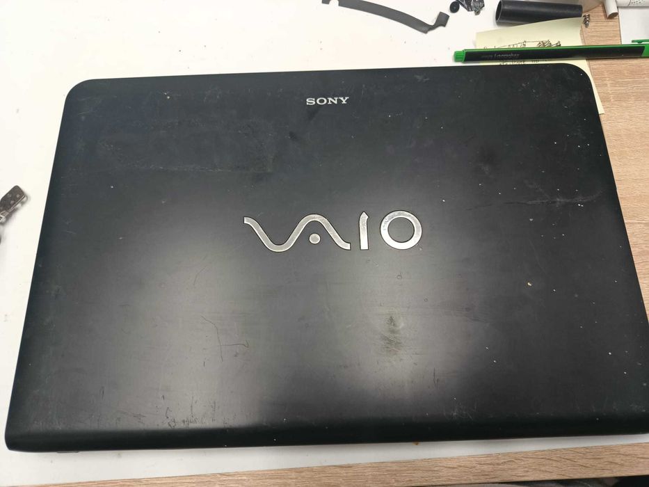 Klapka matrycy do laptopa Sony Vaio sve151g11m.