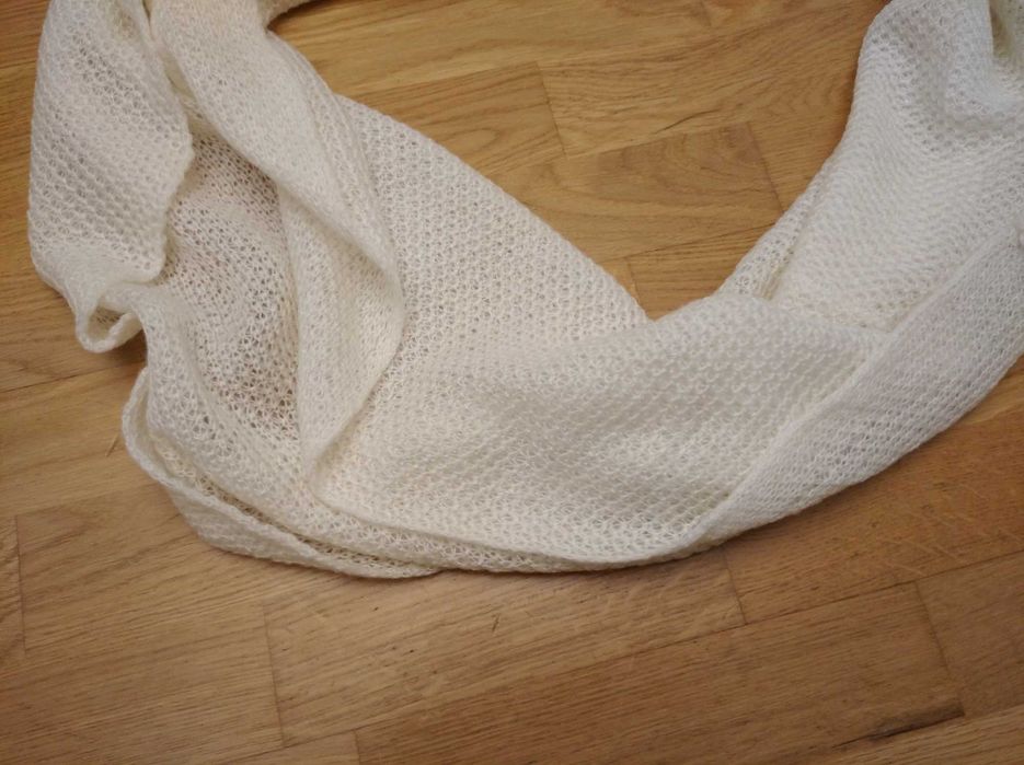 Komin damski delikatny szal wiosenny