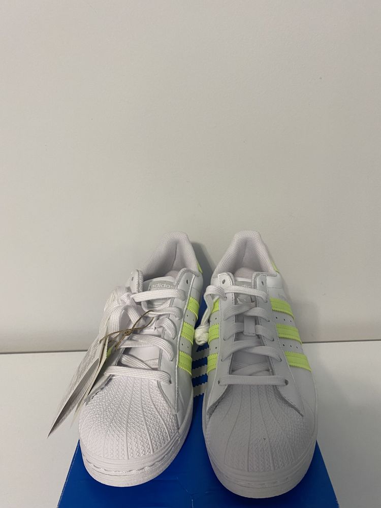 Adidas superstar r clearance 39