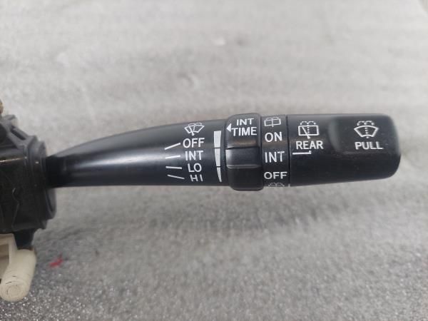 Conjunto / manetes de luzes e limpa vidros TOYOTA Corolla Sedan (_E11_