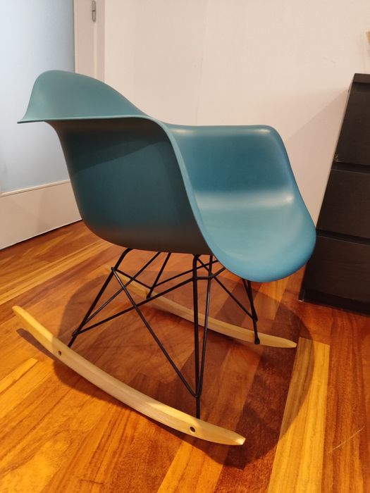 Cadeira de baloiço design moderno