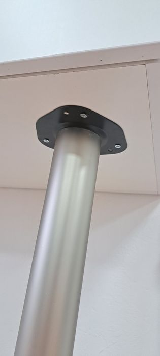 Розпродаж меблів для салону