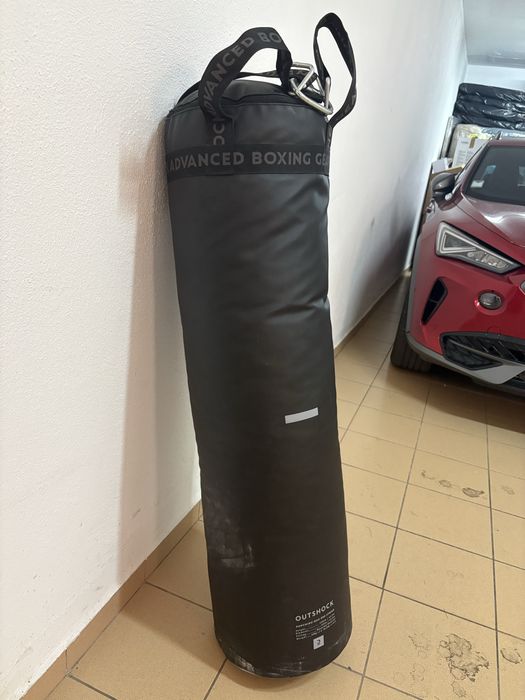 Saco de Boxe + Luvas
