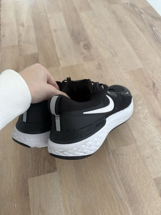 Ténis Nike pretos 36,5