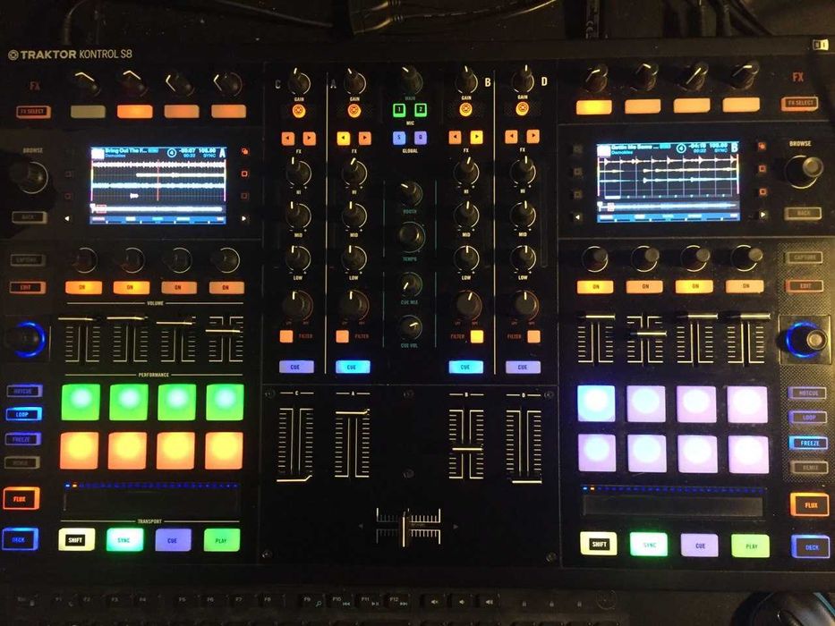 Traktor S8 Native Instruments
