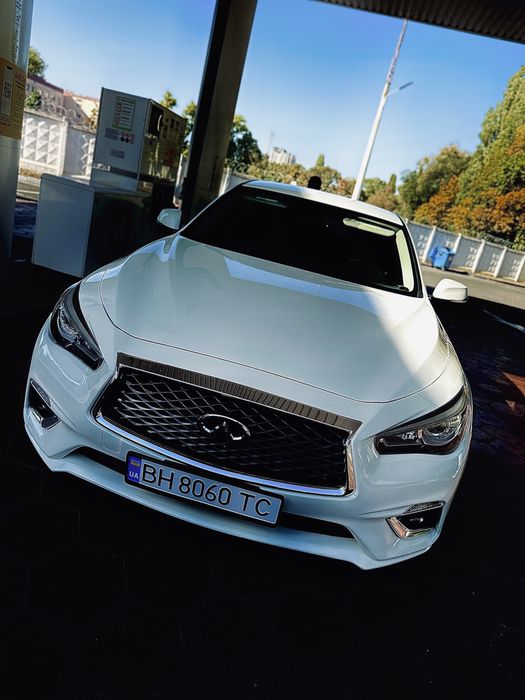 Продам. Infiniti q50 2018год.