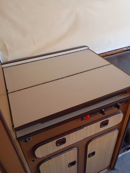 Autocaravana Mercedes 207 D