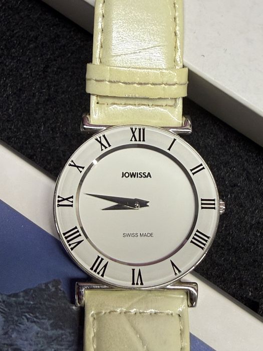 Годинник жіночий Jowissa