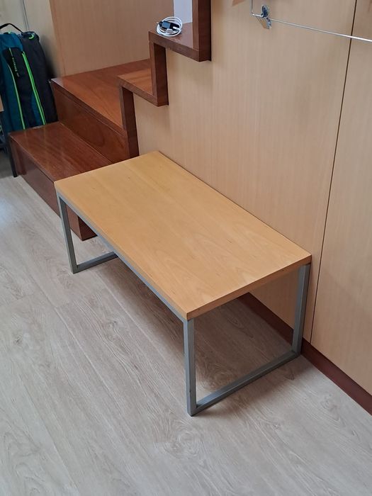 Mesa em faia,com tampo de madeira
