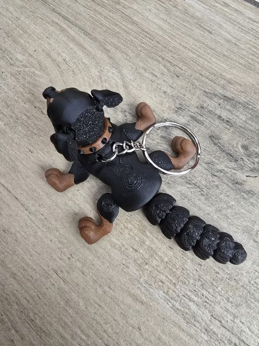 Breloczek Rottweiler z długim ogonem 3d - Brelok Druk3d fidget