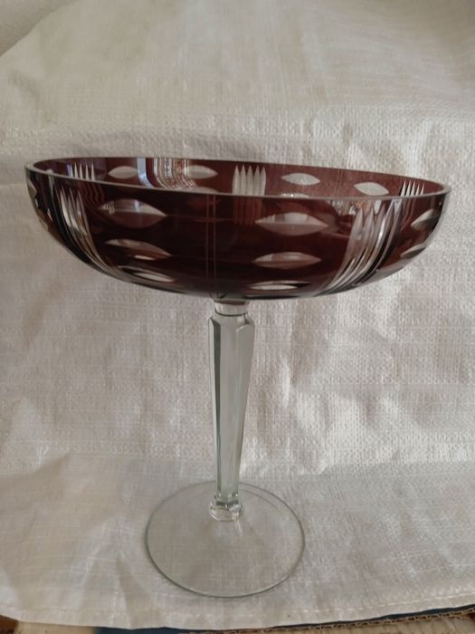 Ваза рубин.стекло,ЛФЗ фиалка,Медаедь гутное стекло,Полонное сухарница