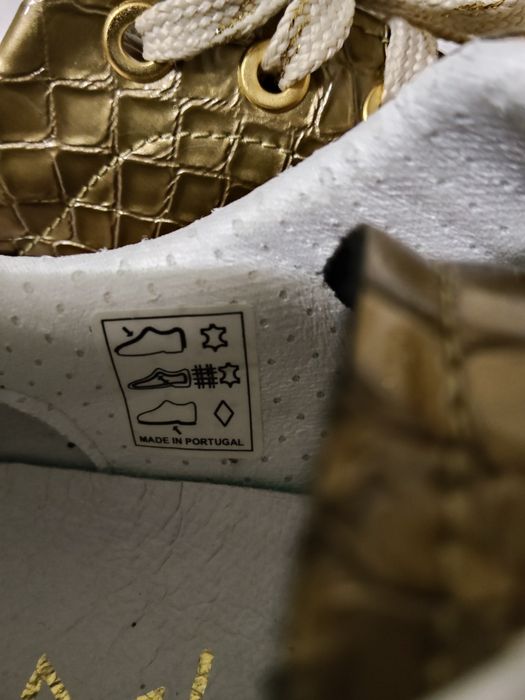 Sapatilhas MLV Portuguese Shoes douradas de Senhora