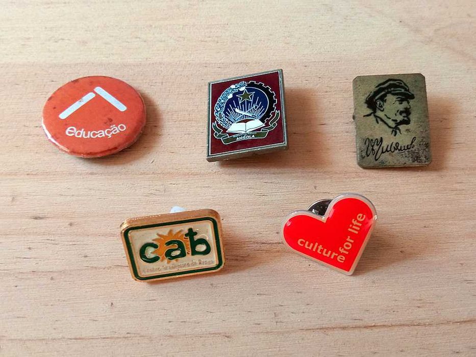Pins De Colecção