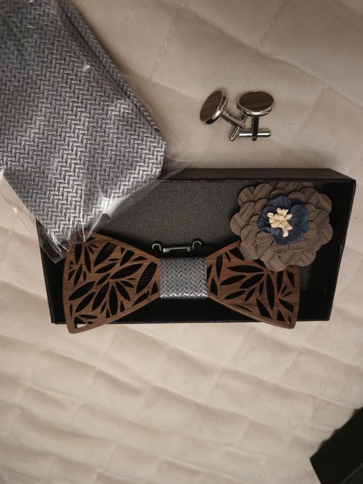 Muszka ażurowa kolory