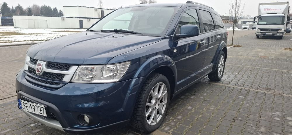 Fiat Freemont 4x4 bogate wyposażenie,