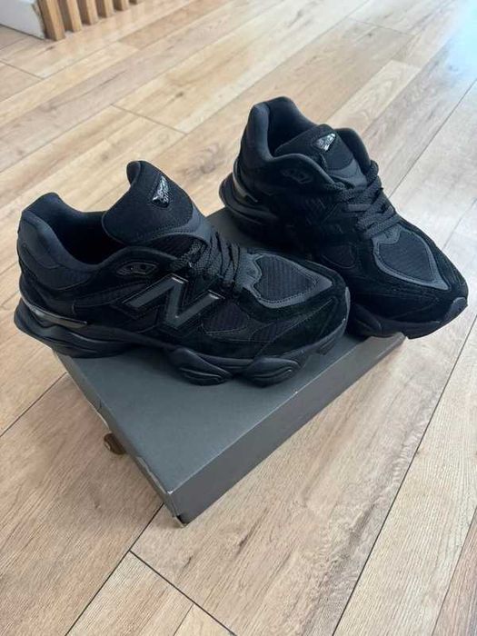 New balance 9060 full black 40