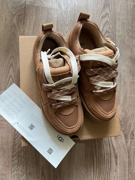 Кросівки UGG нові