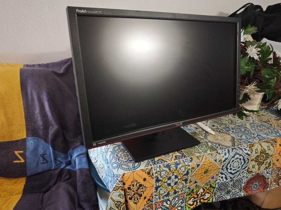 Monitor Asus ProArt PA238Q 23" IPS (Para Peças / Reparar - Avariado)