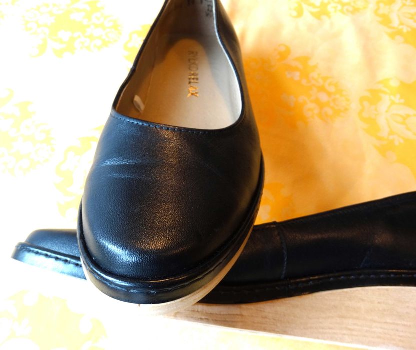 Buty damskie  RYŁKO czółenka koturn nowe rozmiar 39