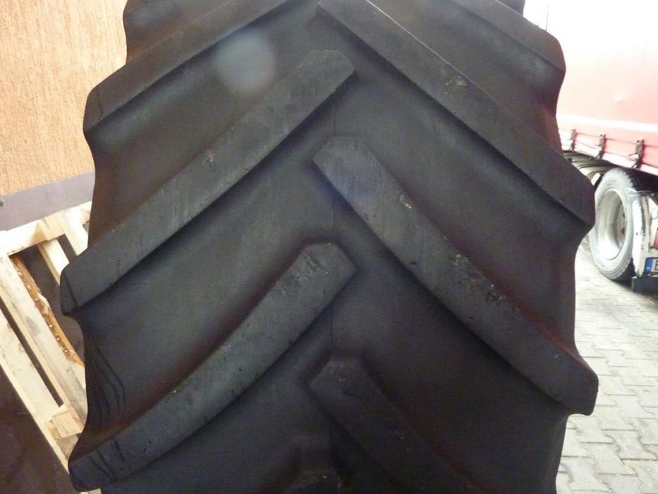 Opona używana rolnicza 900/60R38 MITAS SFT 3500zł W2219