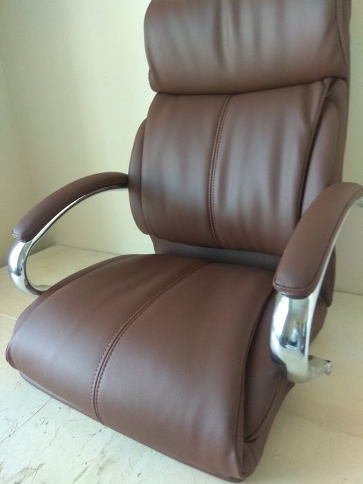 Реставрація автосидінь,комп'ютерних, барних, офісних крісел та інше