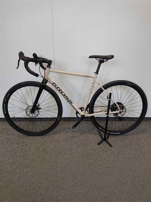 Rower gravelowy KROSS ESKER 4.0 Beżowy OUTLET