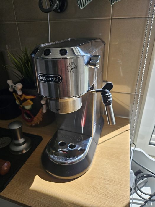 Máquina de café delonghi Dedica + acessórios