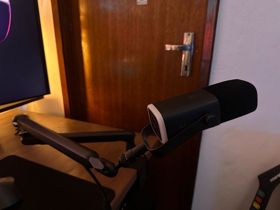 Microfone Fifine AM8 + Braço + SC3