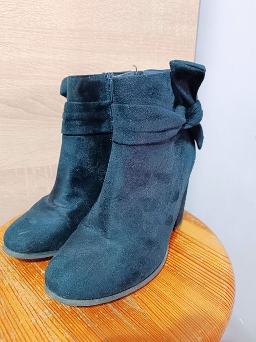 Damskie botki, zamszowe botki, botki na słupku