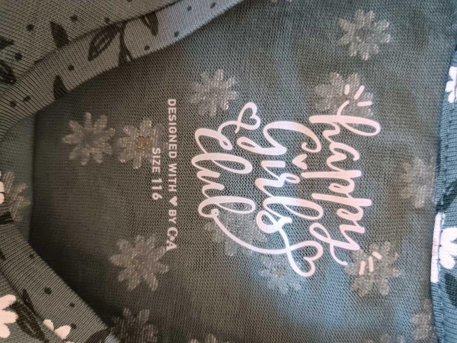 Conjunto t-shirts novas 6 anos