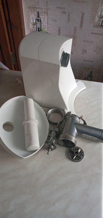 М'ясорубка Bosch MFW1501/05.