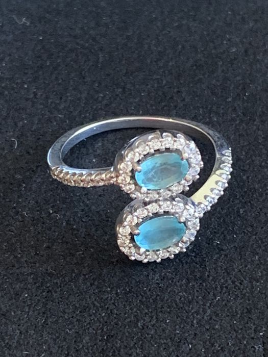 Срібна каблучка з апатитами, р.19