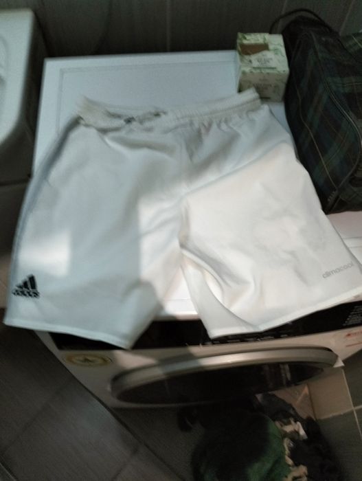 Spodenki białe Adidas Real Madryt 2015 rok