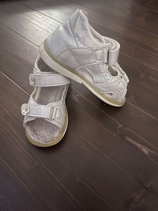 Сандалі босоніжки на дівчинку