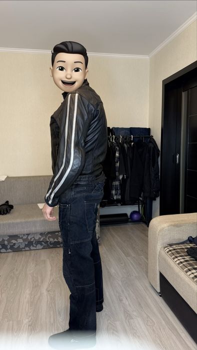 Мотокуртка 52..54, мотоджинси 33, мотоботи 28 см. На зріст 176 вагу 92