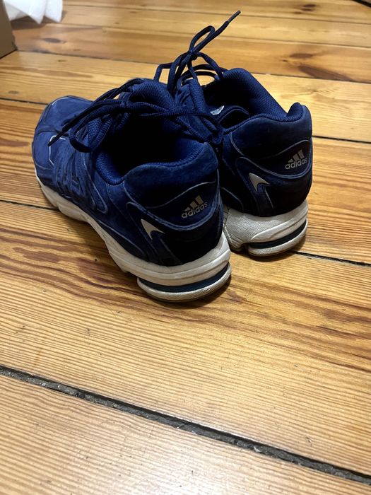 Sneakersy adidas Response CL Shoes