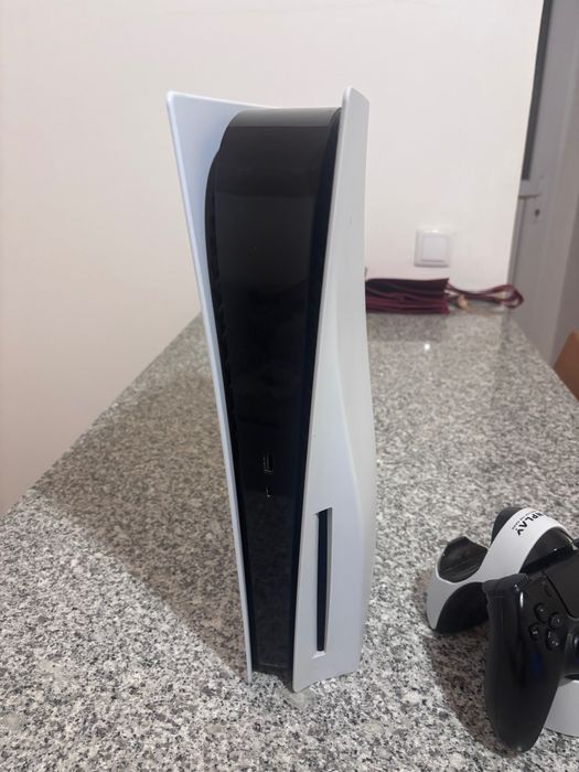 PlayStation 5 com leitor de discos
