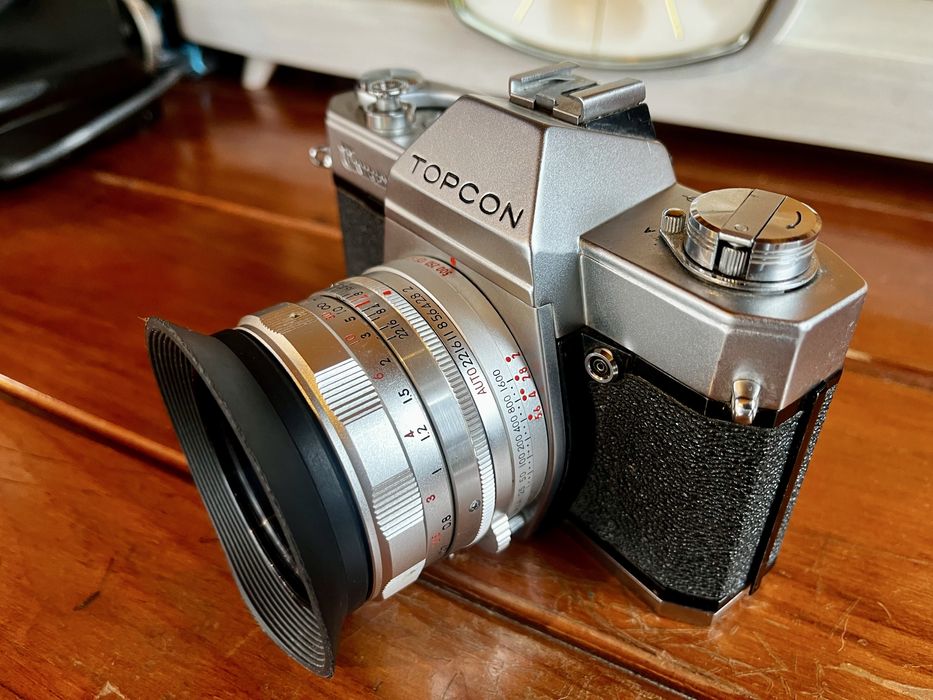 Antiga maquina fotografica TOPCON