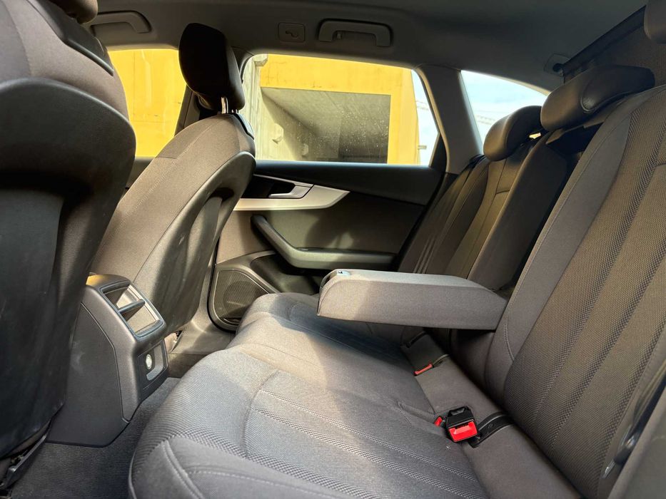 Audi A4 AVANT 35 Cx Automática