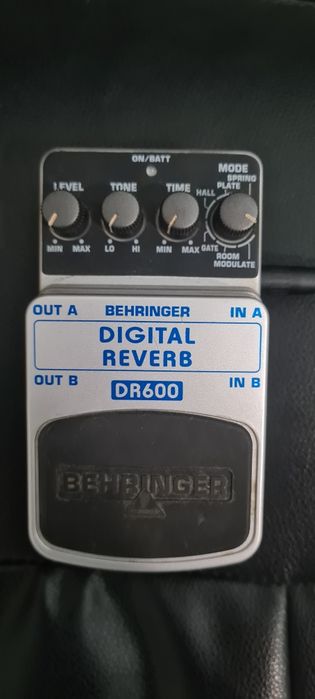 Pedal Reverb Digital Behringer Dr600