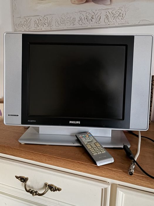 Philips FlatTV 15” LCD з пультом, Для кухні, дачі, відеоспостереження, ретро-техніки