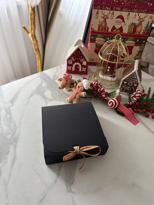 Набір штучноі косметики Dior