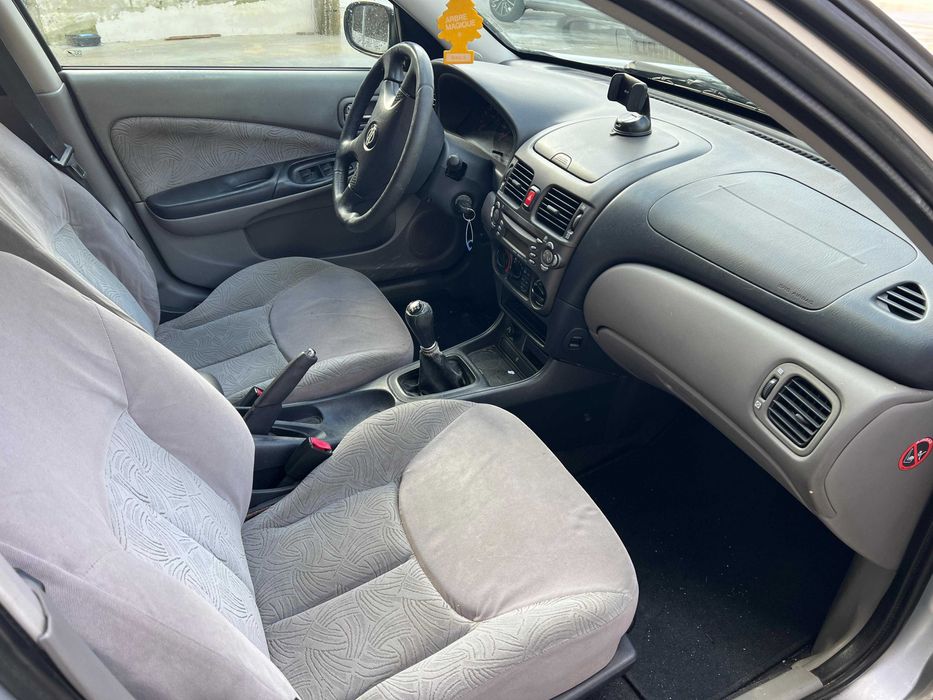 Nissan Almera 1.5L cilindrada 202037km