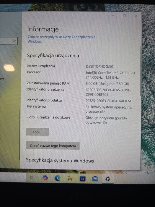 Laptop Asus z dotykowym ekranem