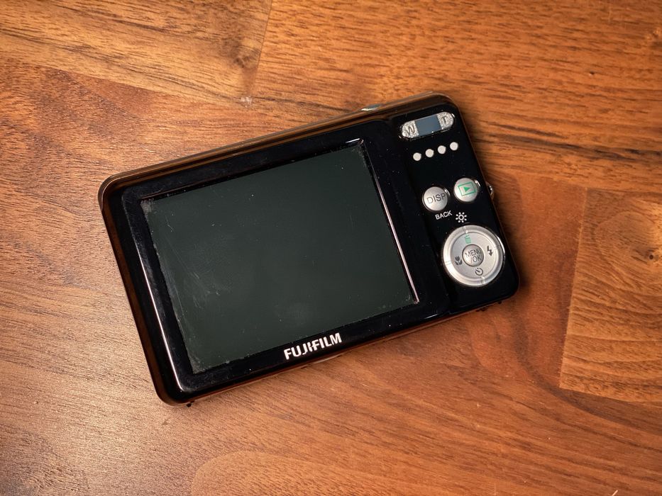 Maquina fotografica digital Fujifilm finepix J27