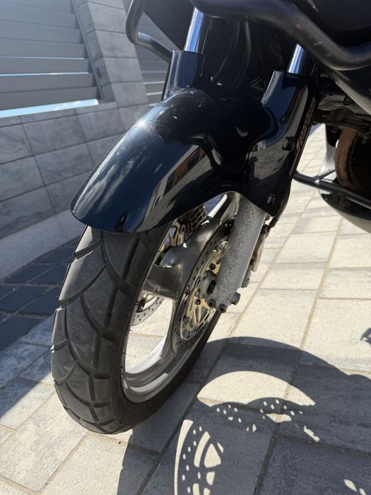 Honda Varadero XL 1000 kufry Givi