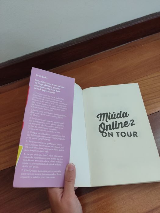 Livro "Miúda online 2"