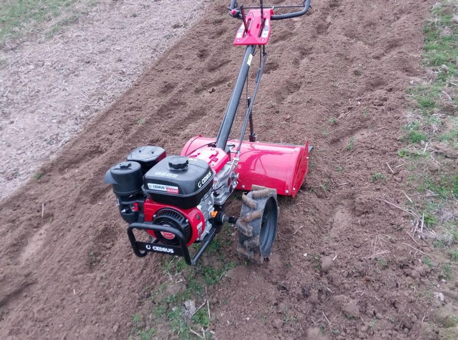 Glebogryzarka spalinowa